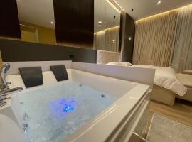 Luxury Jacuzzi Suite- Astir,Tirana，位于地拉那的酒店