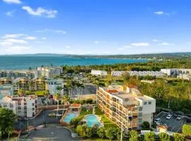 Beach access apartment at Bahia Serena 104