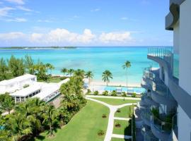 2 Bed Ocean View Condo at ONE Cable Beach，位于拿骚的酒店