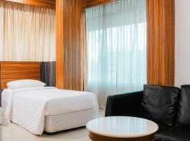 Chola Inn at Nagoya Hill Batam Mitra RedDoorz，位于Jodoh的酒店