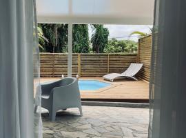 Bas de villa F2 clôturé avec jardin au Lamentin，位于拉芒坦的酒店
