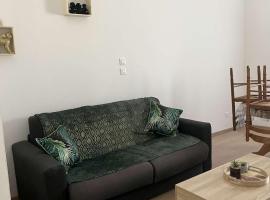 Appartement douzens，位于Douzens的酒店