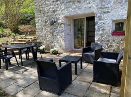 Les rives du Lay gîte Elbée，位于Le Boupère的酒店
