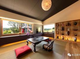 长江ゴルフ場ホテル，位于Ushiku的酒店