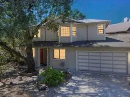 Sonoma Hideaway 3BD 2,5 BATH, Beautiful Patio and Garden
