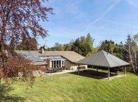 Stunning Home In Væggerløse With Sauna，位于博托比的酒店