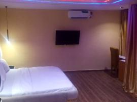 The Royal Hotel，位于Munro Island的酒店