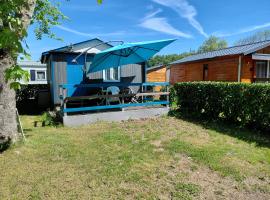 Petit chalet 5 personnes，位于La Celle-sous-Gouzon的酒店
