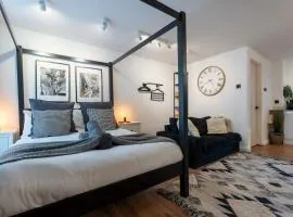 Ultra Modern Studio Apartment, in Central Exeter