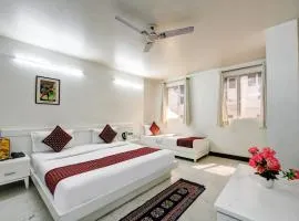 Hotel Sweet Home Lodge - 2 min from New Delhi Railway Station