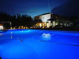 Zenstay Hotel，位于Áyios Nikólaos Nirás阿克提恩机场 - PVK附近的酒店