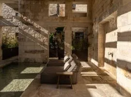 Amalen Suites Adults Only