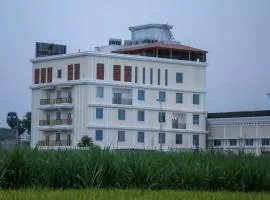 Leaf Hotel