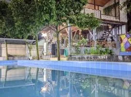 Kolam renang sarasute