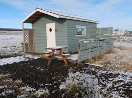 Óbót 1 riverside cabin，位于埃基斯蒂尔的酒店