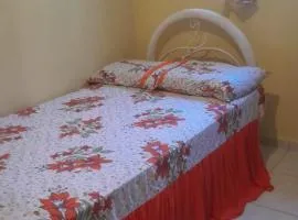 Quarto em casa de Família- Riacho