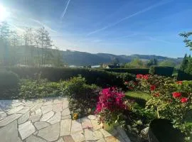 Modernes Refugium mit Seeblick