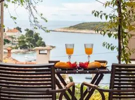 App Jelka center of town Hvar