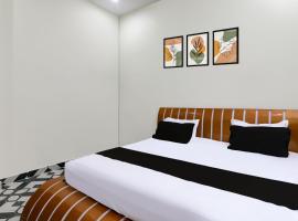 Hotel O NLT Palace，位于Transport Nagar的酒店