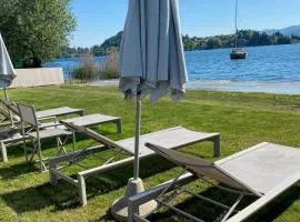 THE BEACH - large apartment with private beach