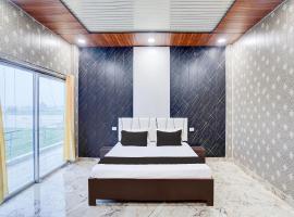 Hotel O Kanha Paradise Hotel & Resort，位于Bhognīpur的酒店