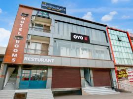 Hotel O The Banur Heights，位于Banūr的酒店