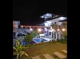Casa De Gracia Private Resort Staycation，位于Magalang的酒店