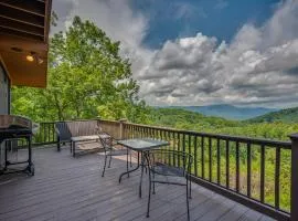 Mountain View Cabin In Saluda With Full Kitchen
