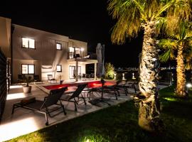 BRAND NEW! Villa Adriatic Bay1 with a private pool，位于诺瓦利娅的乡村别墅