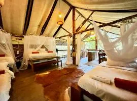 Ecocabaña Pocahontas en rio Santo Domingo, Melcocho
