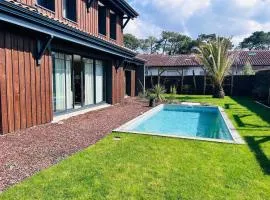 New house, everything within walking distance, swimming pool