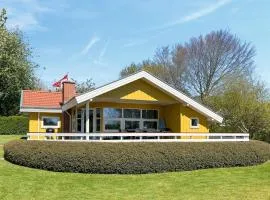 Holiday Home Slåenvænget Hejls Xii