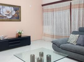 Kaza Mamai di Fora, o conforto da sua estadia，位于Calheta de São Miguel的酒店