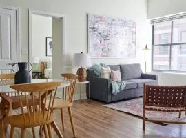 Lavish FIDI 2br 2ba Close to everything