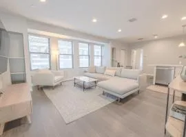 Luxury Loft Washer and Dryer Pet Friendly