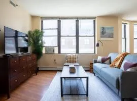 Financial District Charm and Close Walk to Downtown