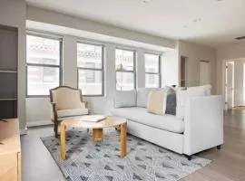 New and Lovely 1br in FIDI District with Keyless Entry