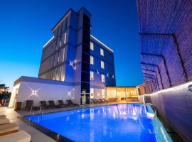 ADMIRO Hotel，位于卡萨米尔的酒店