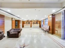 Super Townhouse Oak Alandur Near Chennai Airport Formerly Vijay Park，位于钦奈金奈机场 - MAA附近的酒店