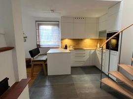 Ferienwohnung Sonnenschein，位于Oberlienz的酒店