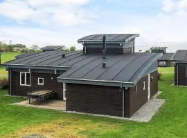 Well-maintained holiday home in Faborg