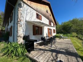 Gîte familial de caractère pour 10 pers, vue vallée, proche ski - FR-1-589-790，位于Fraize的酒店