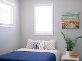5Guest House Baltimore County(own room, Joppa RD)，位于Parkville的酒店