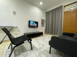 Deena's Cottage Homestay Kulim Hitech Hospital Kulim, Three bedrooms Single Storey Terrace House
