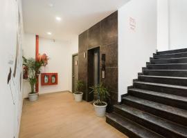 Townhouse The Awadh Airport Near Chaudhary Charan Singh International Airport，位于Bijnaur的酒店