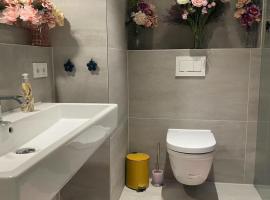 Tegernsee modern apartment, free parking，位于泰根塞的自助式住宿