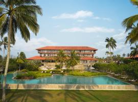 Cinnamon Bentota Beach - Signature Selection，位于本托塔的带泳池的酒店