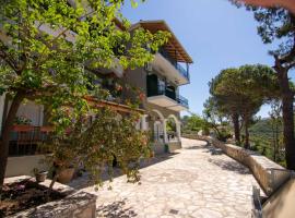 Sea and mountain hotel，位于波帝卡的酒店