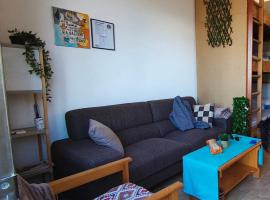 Arodes AsteriA Volunteer & Youth ECO-house，位于帕福斯的酒店