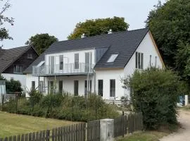FeWo Clara - Ferienhaus Hiddensee